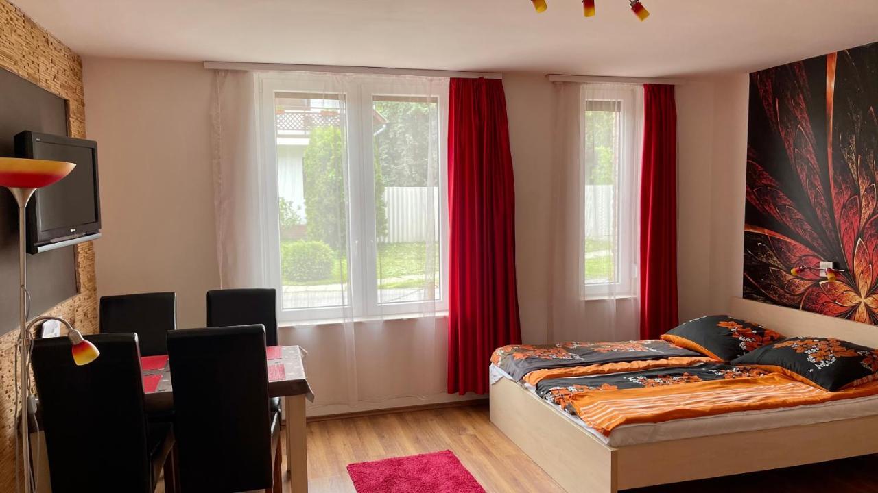 Gyula Var Premium Apartman المظهر الخارجي الصورة