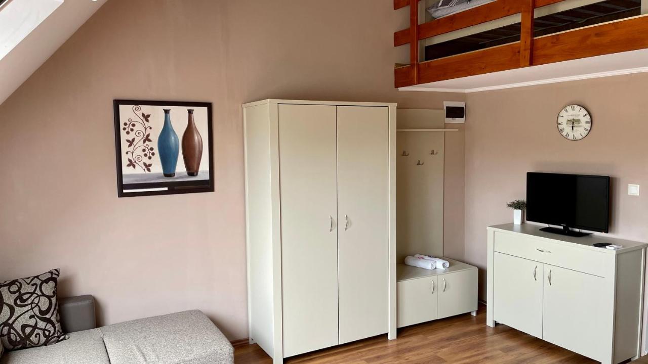 Gyula Var Premium Apartman المظهر الخارجي الصورة